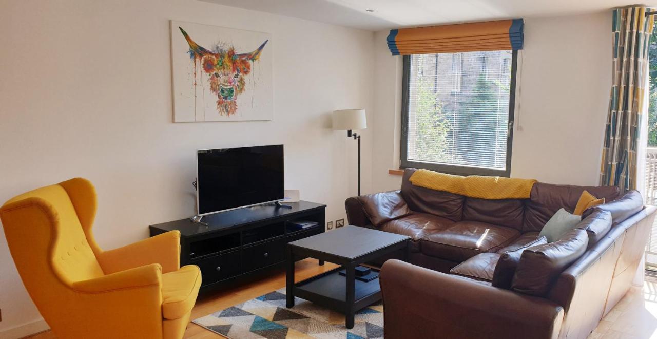 Altido Alluring 3Br Apt Near The Centre With Parking Edimburgo Esterno foto