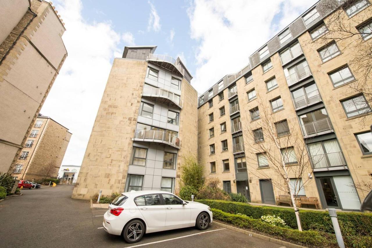 Altido Alluring 3Br Apt Near The Centre With Parking Edimburgo Esterno foto