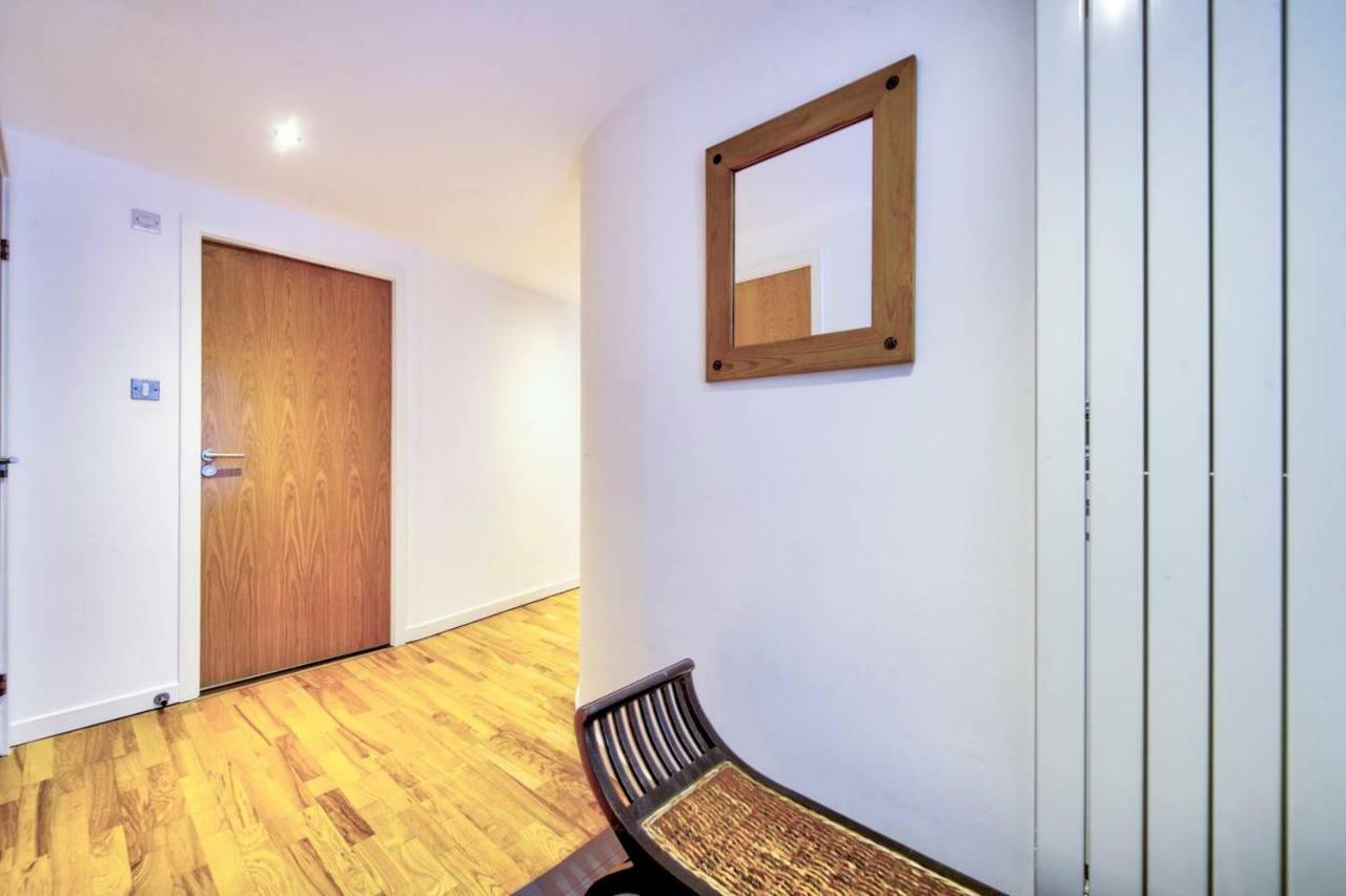 Altido Alluring 3Br Apt Near The Centre With Parking Edimburgo Esterno foto